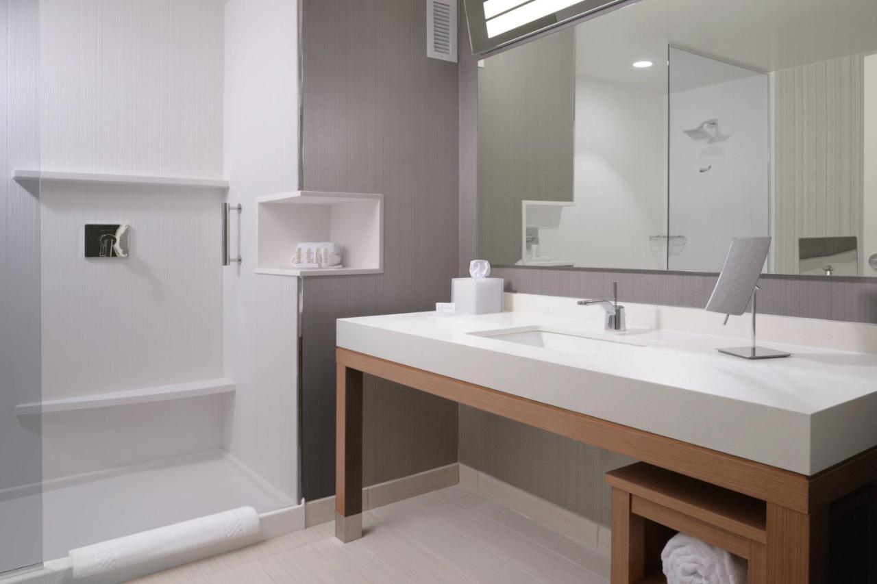 Courtyard By Marriott Austin Флюгервилль Экстерьер фото