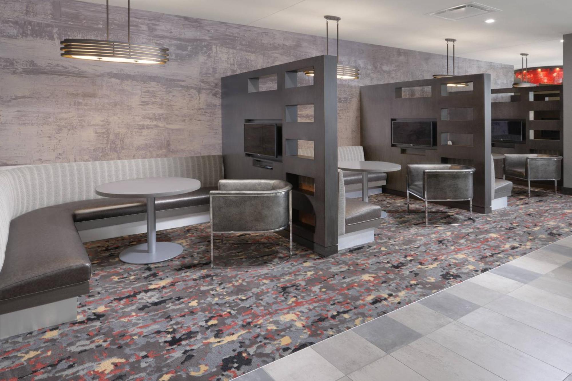 Courtyard By Marriott Austin Флюгервилль Экстерьер фото